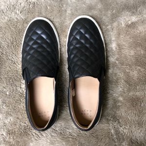 slip on sneakers